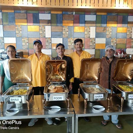 Hotel Highway Inn Andheri East Mumbai Eksteriør bilde