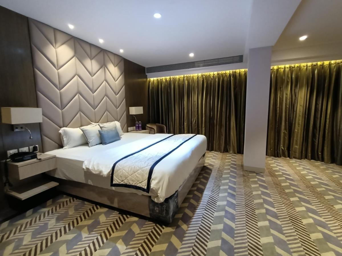 Hotel Highway Inn Andheri East Mumbai Eksteriør bilde
