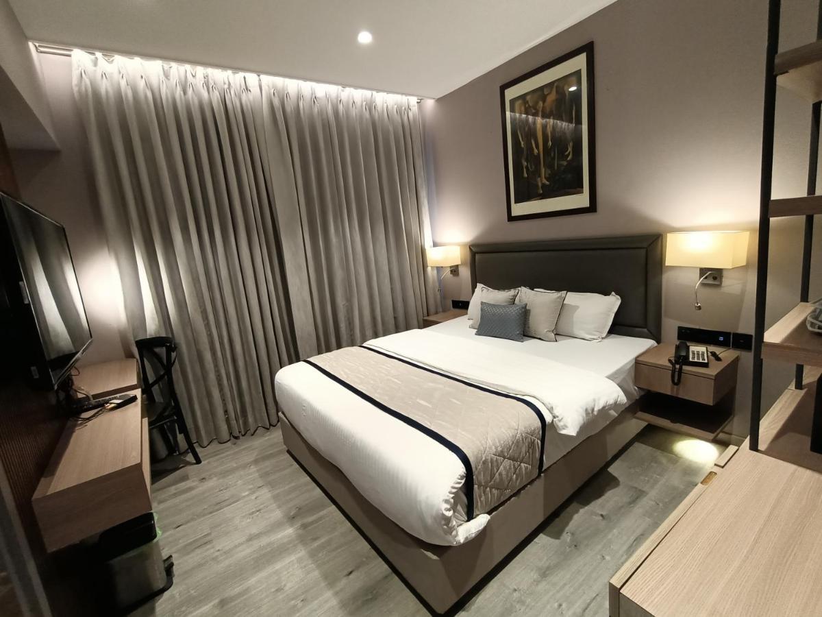 Hotel Highway Inn Andheri East Mumbai Eksteriør bilde