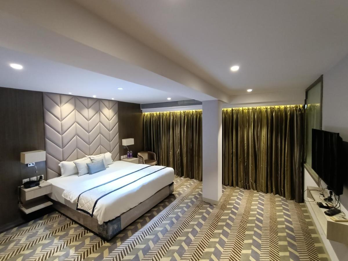 Hotel Highway Inn Andheri East Mumbai Eksteriør bilde