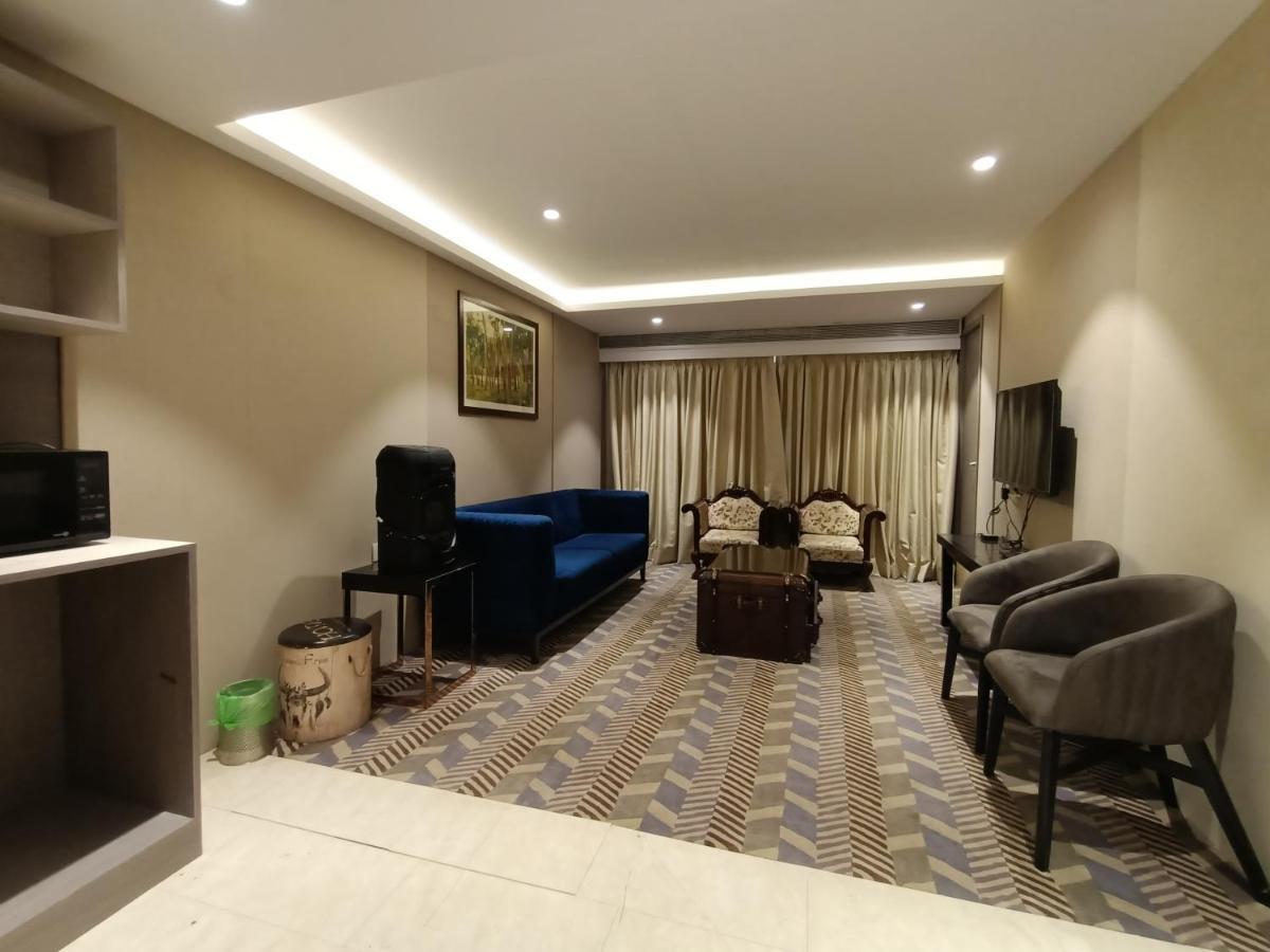 Hotel Highway Inn Andheri East Mumbai Eksteriør bilde